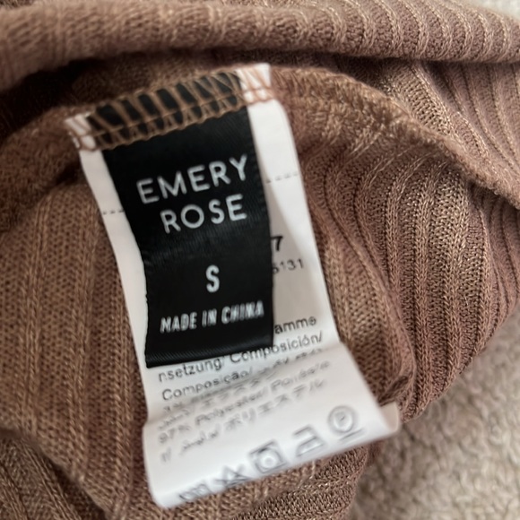 Winged Cardigan - Picture 3 of 3